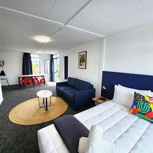 Hotell Urban Lounge Sleepery